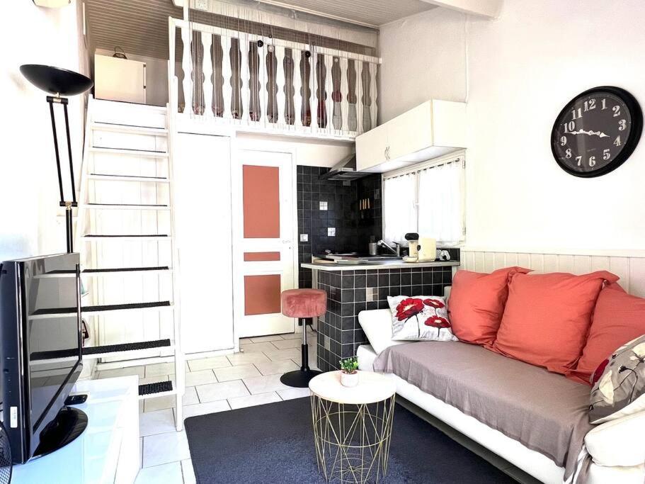 Apartamento Le Jardin De Mae Bouc-Bel-Air Exterior foto