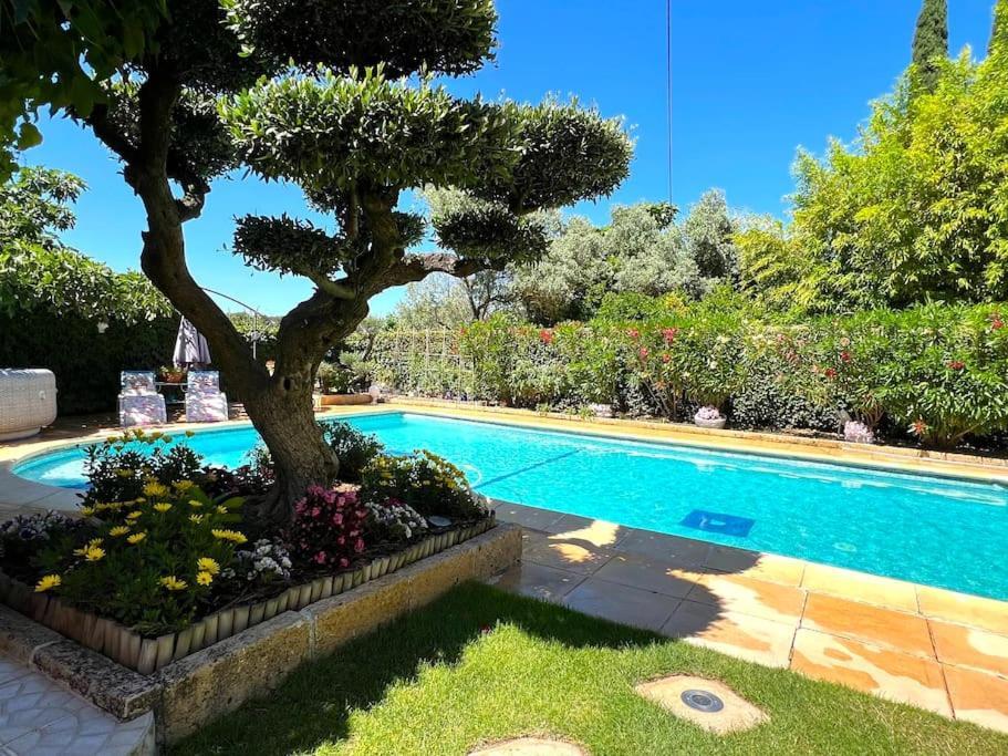 Apartamento Le Jardin De Mae Bouc-Bel-Air Exterior foto