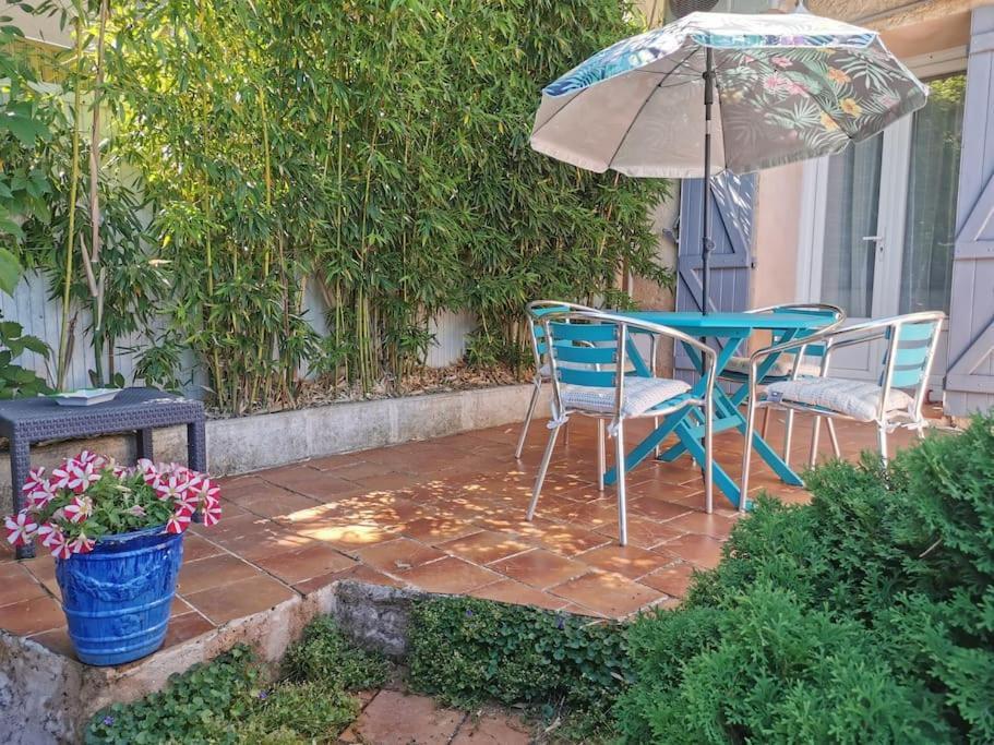 Apartamento Le Jardin De Mae Bouc-Bel-Air Exterior foto
